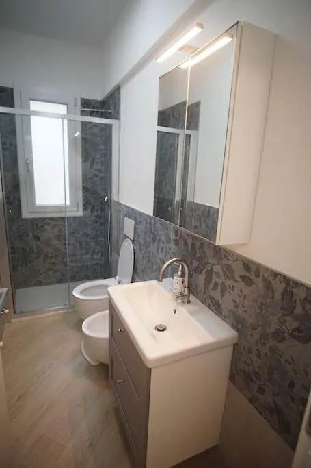 ואראצה Villetta Grignetta Relax Giardino E Jacuzzi דירה