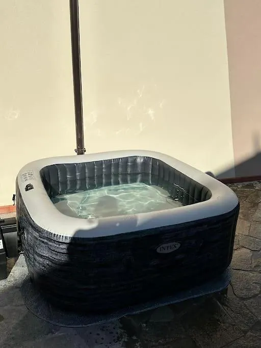 ואראצה Villetta Grignetta Relax Giardino E Jacuzzi 0*,