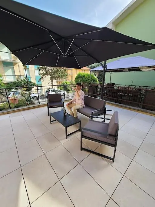 דירה ואראצה Villetta Grignetta Relax Giardino E Jacuzzi