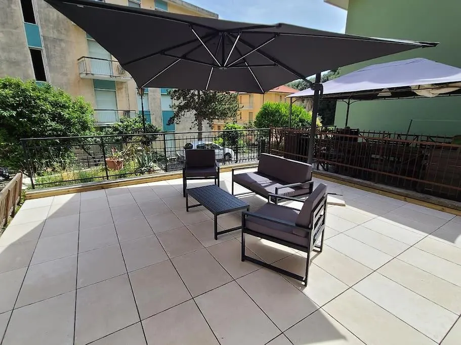 Apartment Villetta Grignetta Relax Giardino E Jacuzzi Varazze Italy